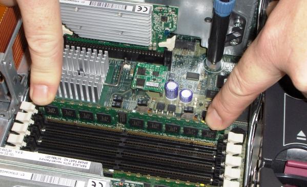 💾 RAM HPE 16GB DDR4 2933 (P00920-B21) – Image 4